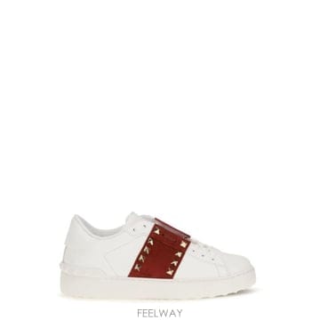 Valentino Garavani Rockstud Untitled 로우탑 스니커즈 9W2S0A01ZBV 3F