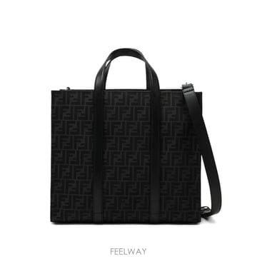 FENDI 26 FW ��� FF ��ī�� ���� �� 7VA390AG0M TP44547565026 FW ��� FF ��ī�� ���� �� 7VA390AG0M TP445475650