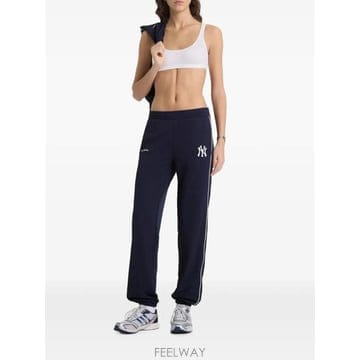 Sporty & Rich 26 FW ����Ƽ�ظ�ġ �츮Ƽ�� ��Ű�� ������ ������ Ʈ������ PA052610675BL106 TP45669626 FW ����Ƽ�ظ�ġ �츮Ƽ�� ��Ű�� ������ ������ Ʈ��