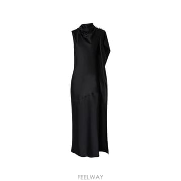 26 FW PINKO 롱 원숄더 새틴 드레스 107537A3GB TP456343894