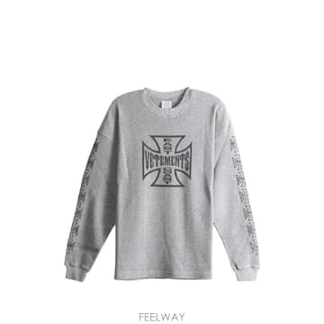 Vetements 26 FW ��Ʈ�� �ΰ� ����Ʈ ���� ��Ʈ Ƽ���� MH27LS264G TP45697131326 FW ��Ʈ�� �ΰ� ����Ʈ ���� ��Ʈ Ƽ���� MH27LS264G T