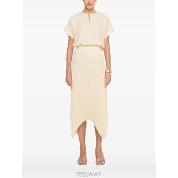| Other Brand | 26 FW NISSA short sleeve top TOP1387 TP45675187226 FW NISSA short sleeve top TOP1387 TP456751872