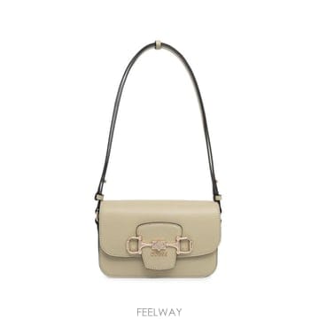 | Other Brand | 26 FW GUESS USA ���̴� �ΰ� ��� ��� �� HWVG9910210 TP46004023326 FW GUESS USA ���̴� �ΰ� ��� ��� �� HWVG9910210 T