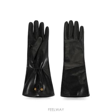 26 FW Elisabetta Franchi 피어싱 나파 레더 장갑 GU16R67E2 TP457371001