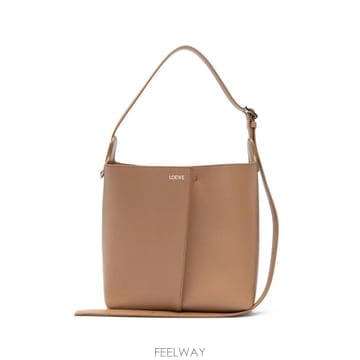 Loewe 26 FW �ο��� �ΰ� ����Ʈ ��� �� AWRAWRPX01 TP45845381526 FW �ο��� �ΰ� ����Ʈ ��� �� AWRAWRPX01 TP45845381
