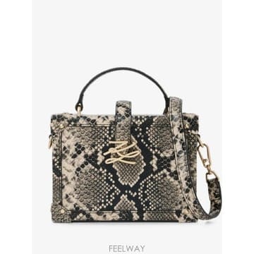 Karl Lagerfeld 26 FW Į�����Ʈ K ����׷��� ���� ��� ũ�ν� �� B4W30370C43 TP45761795026 FW Į�����Ʈ K ����׷��� ���� ��� ũ�ν� �� B4W3
