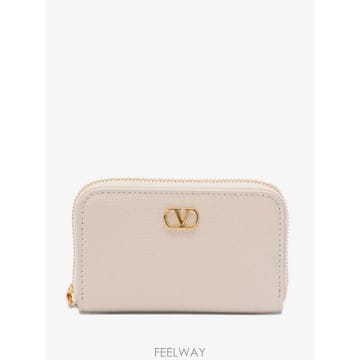 26 FW 발렌티노 가라바니 브이로고 시그니처 지퍼 지갑 WP0AY3SNP TP460098009