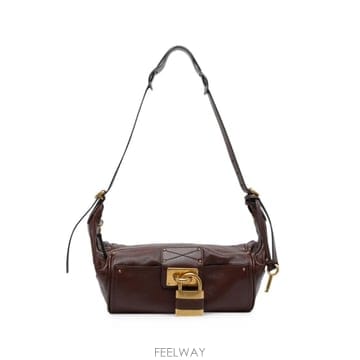 Chloe 26 FW ���ο� �е��� �׷��� ���� ũ�ν� �� CH26AS809P75 TP46007509626 FW ���ο� �е��� �׷��� ���� ũ�ν� �� CH26AS809P75