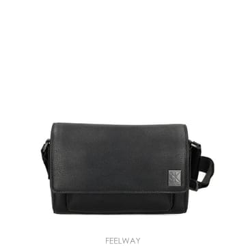 Calvin Klein 26 FW Ķ��Ŭ���� �÷� ũ�ν� �� LV04D3367GUB1 TP45864099026 FW Ķ��Ŭ���� �÷� ũ�ν� �� LV04D3367GUB1 TP458640