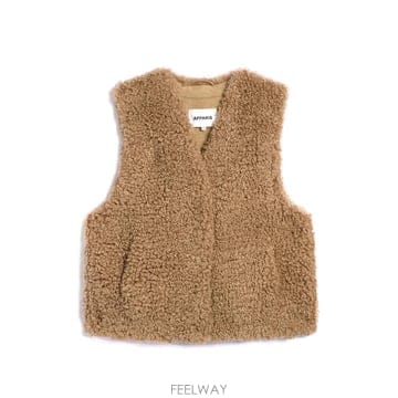 | Other Brand | 26 FW Apparis ���� ��Ŭ�� ����Ʈ LYLEBOUCLETTEVEST TP45999469326 FW Apparis ���� ��Ŭ�� ����Ʈ LYLEBOUCLETTEVEST TP4