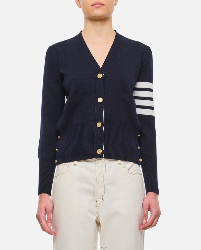 Thom Browne 27 S/S �� ���� �ж�� Ŭ���� V �� ���� �޸��� �� �����  B003250728127 S/S �� ���� �ж�� Ŭ���� V �� ���� �޸��� �� ��