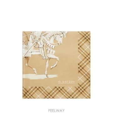 Burberry 26SS ������ ���÷� ��ī�� 8125815 X FINCH BEIGE26SS ������ ���÷� ��ī�� 8125815 X FINCH BEIGE