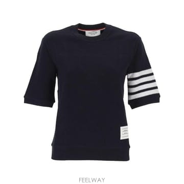 Thom Browne 26SS ����� �ؽ�ó�� ��ư ���� 4�� Ƽ���� FJS222A J0248415 NAVY26SS ����� �ؽ�ó�� ��ư ���� 4�� Ƽ���� FJS222A J0