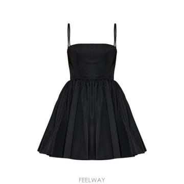 Alaia 26SS �˶��̾� �� ���ǽ� AA9R2886W120C 999 Black26SS �˶��̾� �� ���ǽ� AA9R2886W120C 999 Black