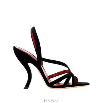 Valentino 25FW �߷�Ƽ�� ����ٴ� 7W0S0NC6 WPJ0NO Black25FW �߷�Ƽ�� ����ٴ� 7W0S0NC6 WPJ0NO Black