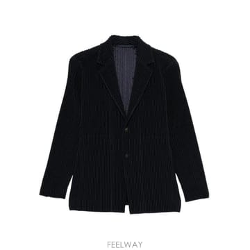 Issey Miyake 26FW �̼��� �̾��� ��Ʈ ���� HP68JD501 75 NAVY26FW �̼��� �̾��� ��Ʈ ���� HP68JD501 75 NAVY