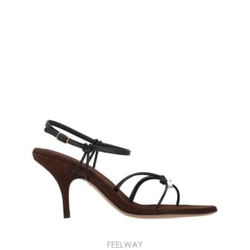 26FW 끌로에 샌들 26A20CZA 001 BLACK