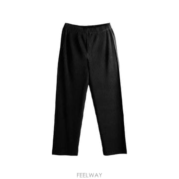 Issey Miyake 26FW �̼��� �̾��� ��Ʈ����Ʈ ���� HP68JF074 15 BLACK26FW �̼��� �̾��� ��Ʈ����Ʈ ���� HP68JF074 15 BLACK