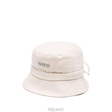 Jacquemus 26FW ��ũ���� ���� ACU00001AE00014 110 OFFWHITE26FW ��ũ���� ���� ACU00001AE00014 110 OFFWHITE