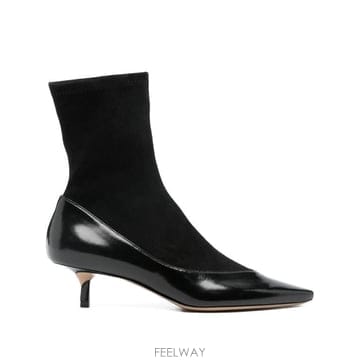 Jacquemus 25FW ��ũ���� �� ������ FOW00180AC24M02 990 BLACK25FW ��ũ���� �� ������ FOW00180AC24M02 990 BLACK