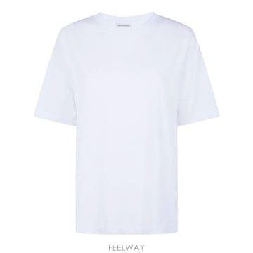 Dries Van Noten 26SS �帮�� �� ��ư ���� Ƽ���� 261 131100 3600 001 WHITE26SS �帮�� �� ��ư ���� Ƽ���� 261 131100 3600 001 WH