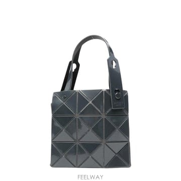 Issey Miyake 26FW �ٿ��ٿ� ��Ʈ�� BB68AG610 19 BLACK26FW �ٿ��ٿ� ��Ʈ�� BB68AG610 19 BLACK