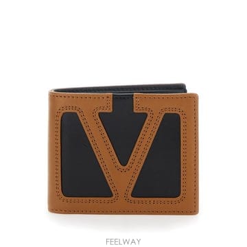 Valentino 26SS �߷�Ƽ�� ����ٴ� �������� 8Y2P0AW3PTJRFA Brown26SS �߷�Ƽ�� ����ٴ� �������� 8Y2P0AW3PTJRFA Brown