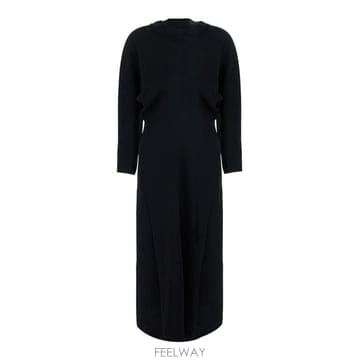 Toteme 26FW ���� �� ���ǽ� 264WRD0376FB0414001 Black26FW ���� �� ���ǽ� 264WRD0376FB0414001 Black