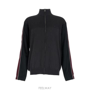 Balenciaga 26SS �߷��þư� ���� Ƽ���� 868667T34471441 Black26SS �߷��þư� ���� Ƽ���� 868667T34471441 Black