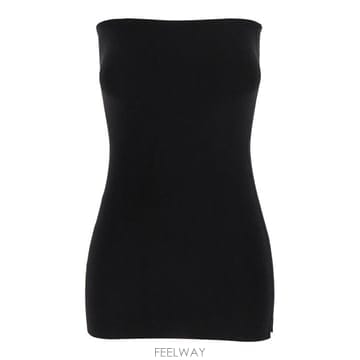 Toteme 25FW ���� �μҸ� Ƽ���� 253WRT0575YA0187001 Black25FW ���� �μҸ� Ƽ���� 253WRT0575YA0187001 Black