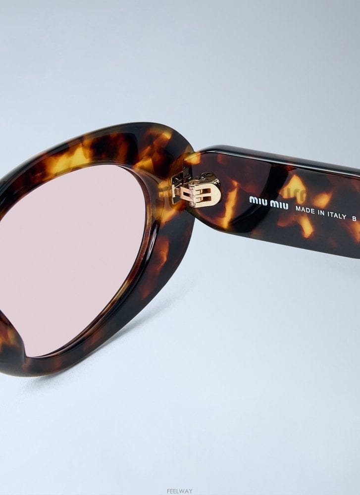 Miu Miu 26 F/W �̿�̿� C01S ���۶� 0MU C01S 14L4I05 B011250669526 F/W �̿�̿� C01S ���۶� 0MU C01S 14L4I05 B011250