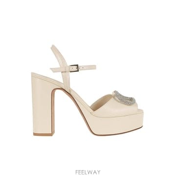Valentino 26SS �߷�Ƽ�� ����ٴ� �� ������ WS0FG2 EST IA526SS �߷�Ƽ�� ����ٴ� �� ������ WS0FG2 EST IA5