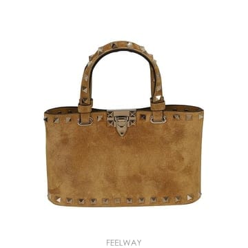 Valentino 26FW �߷�Ƽ�� ����ٴ� ��Ʈ�� WP0AT0 KQQ RDX HAVANA BEIGE26FW �߷�Ƽ�� ����ٴ� ��Ʈ�� WP0AT0 KQQ RDX HAVANA BE