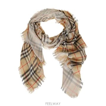Burberry 26FW ������ ���÷� ��ī�� 8117905 SAND26FW ������ ���÷� ��ī�� 8117905 SAND