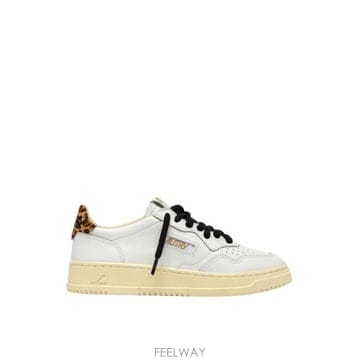 26FW 오트리 메달리스트 로우 레더 스니커즈 AULWOC02 WHITE LEOPARD