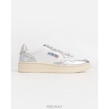 25FW 오트리 메달리스트 로우 레더 스니커즈 AULW WB18 WHITE SILVER