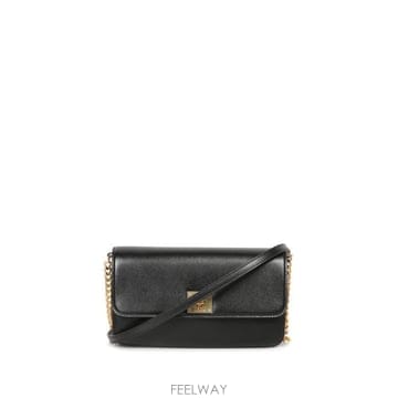 Golden Goose 25FW ��籸�� ũ�ν��� GWA00473 A000565 90100 Black25FW ��籸�� ũ�ν��� GWA00473 A000565 90100 Black