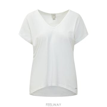 Calvin Klein 26FW Ķ��Ŭ���� ���� Ƽ���� LV044H203G YAF BRIGHT WHITE26FW Ķ��Ŭ���� ���� Ƽ���� LV044H203G YAF BRIGHT WHIT