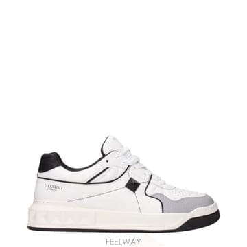 Valentino 26SS �߷�Ƽ�� ����ٴ� ����Ŀ�� S0E71NWN0N226SS �߷�Ƽ�� ����ٴ� ����Ŀ�� S0E71NWN0N2