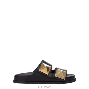 Valentino 26SS �߷�Ƽ�� ����ٴ� �� ������ S0EK2KUM0NO26SS �߷�Ƽ�� ����ٴ� �� ������ S0EK2KUM0NO