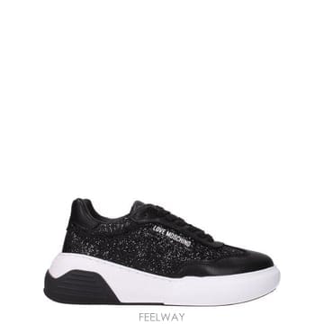 Moschino 26SS ��Ű�� ����Ŀ�� JA15855G0FJJ800A26SS ��Ű�� ����Ŀ�� JA15855G0FJJ800A