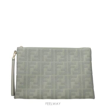 FENDI 26SS ��� FF �÷� ��ī�� Ŭ��ġ 8N0178A0WHF1K3B26SS ��� FF �÷� ��ī�� Ŭ��ġ 8N0178A0WHF1K3B