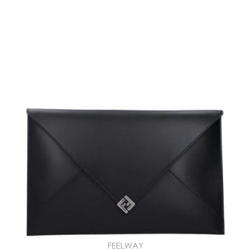 FENDI 26SS ��� ���� �������� Ŭ��ġ 7N0161AAIWF0GXN26SS ��� ���� �������� Ŭ��ġ 7N0161AAIWF0GXN