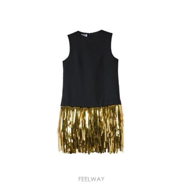 Moschino 26SS ��Ű�� �� ���ǽ� 0435 0524 2555 NERO ORO26SS ��Ű�� �� ���ǽ� 0435 0524 2555 NERO ORO
