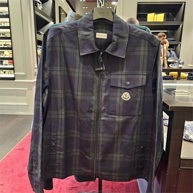 Moncler ��Ŭ���� ���� CAMICIA ���� ���� ���̺� üũ K2091 2F00007 M7484 F98��Ŭ���� ���� CAMICIA ���� ���� ���̺� üũ K2091 2F00