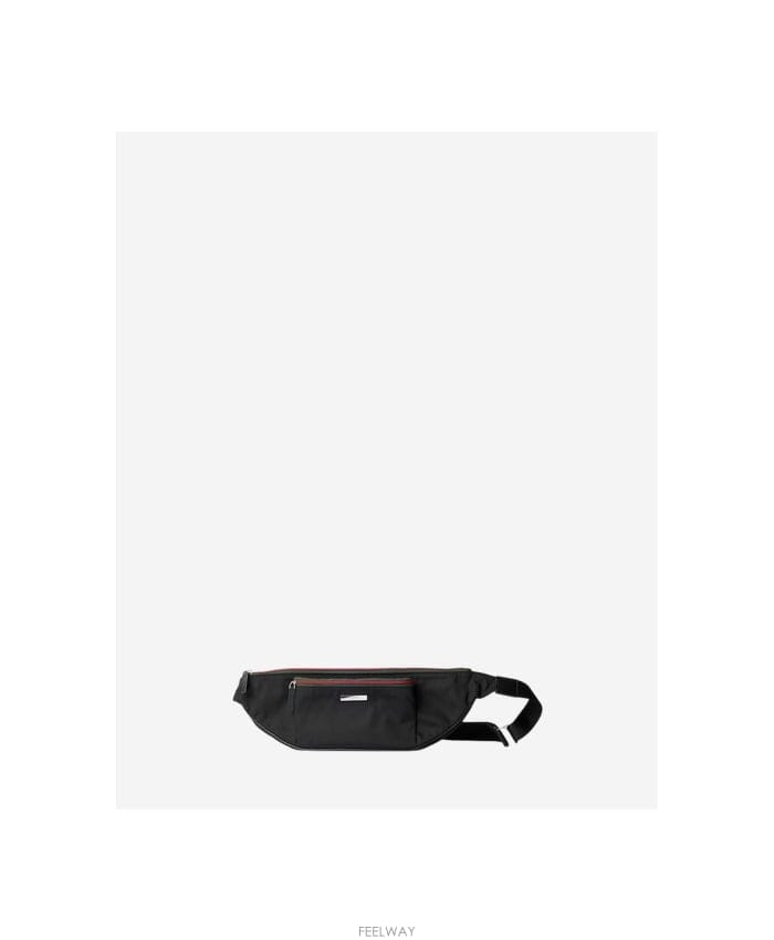 GUCCI 26FW ���� �� �ΰ� Flatpack ��Ʈ�� [M] A005ZF FAGIB 100026FW ���� �� �ΰ� Flatpack ��Ʈ�� [M] A005ZF FAGIB 100