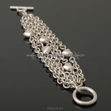 티파니 은소재 하트 문양 팔찌