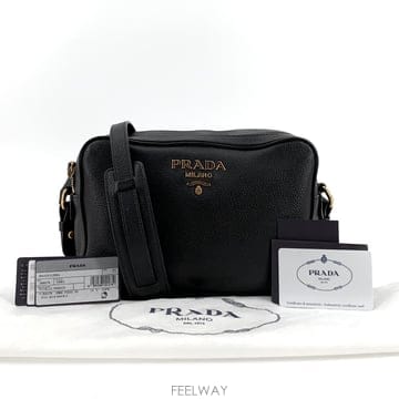 PRADA �߸��屸�š� ����� ���ڷ� �Ǵн� �������� ī�޶�� ũ�ν��� 1BH079���屸�� ����� ���ڷ� �Ǵн� �������� ī�޶�� ũ�ν�