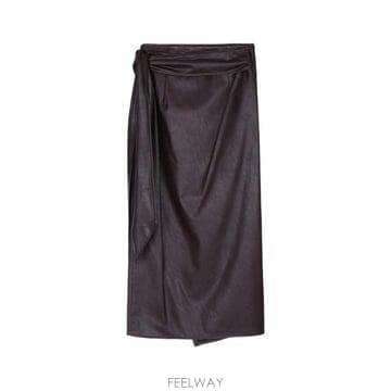 Elisabetta Franchi Elisabetta Franchi �巹���� �̵� ��ĿƮ GO21866E2 EV9 TP980220341Elisabetta Franchi �巹���� �̵� ��ĿƮ GO21866E2 EV9 