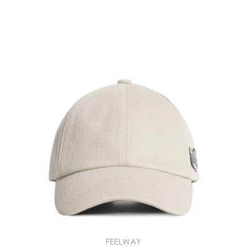 Maison Kitsune 26 FW ���� Ű���� fox patch baseball cap MRUAH11WW9112 TP4600921526 FW ���� Ű���� fox patch baseball cap MRUAH11WW9112